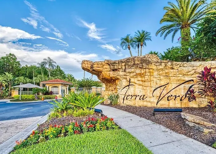 Ultimate Vacation Villa Near Disney Townhouse